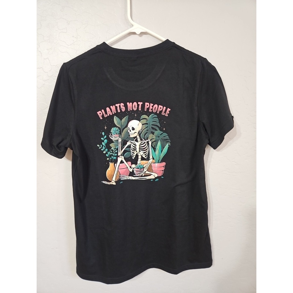 🪴🖤Plants Not People Women's Black Tshirt Size Large New Print On Back